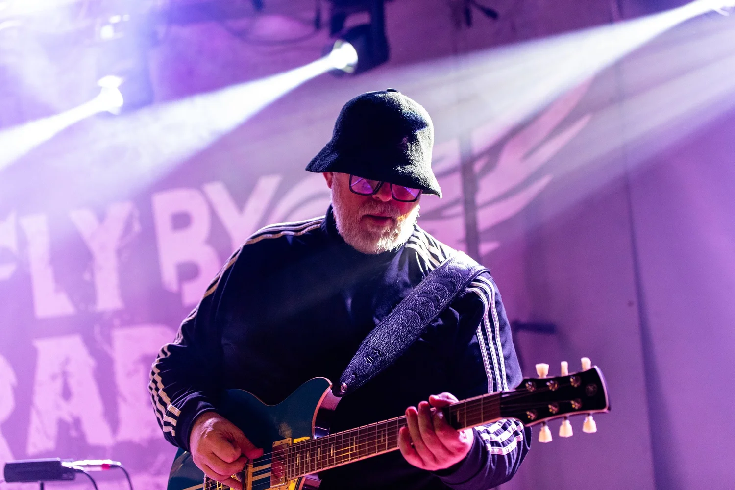 Fly By Radio live