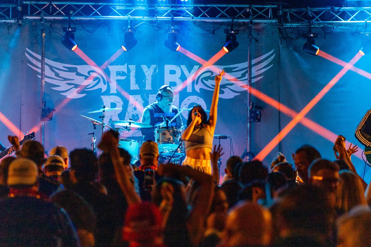Fly By Radio live 3